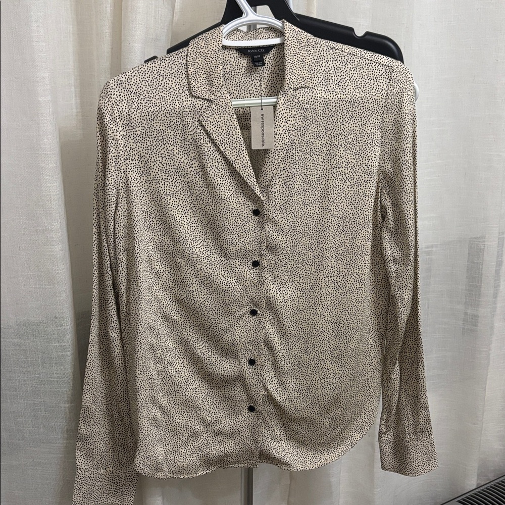 RW&CO. Polka Dot Button-Up Blouse